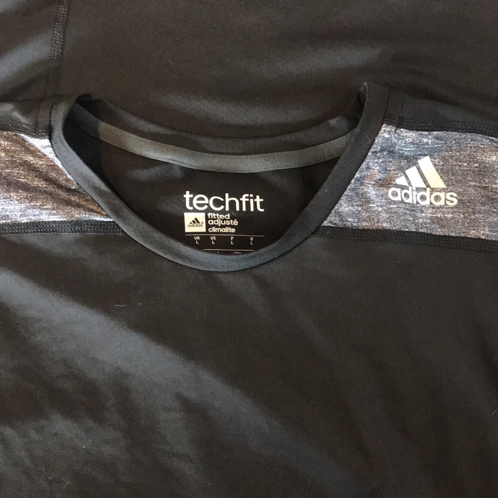 Adidas black/gray shirt sz L